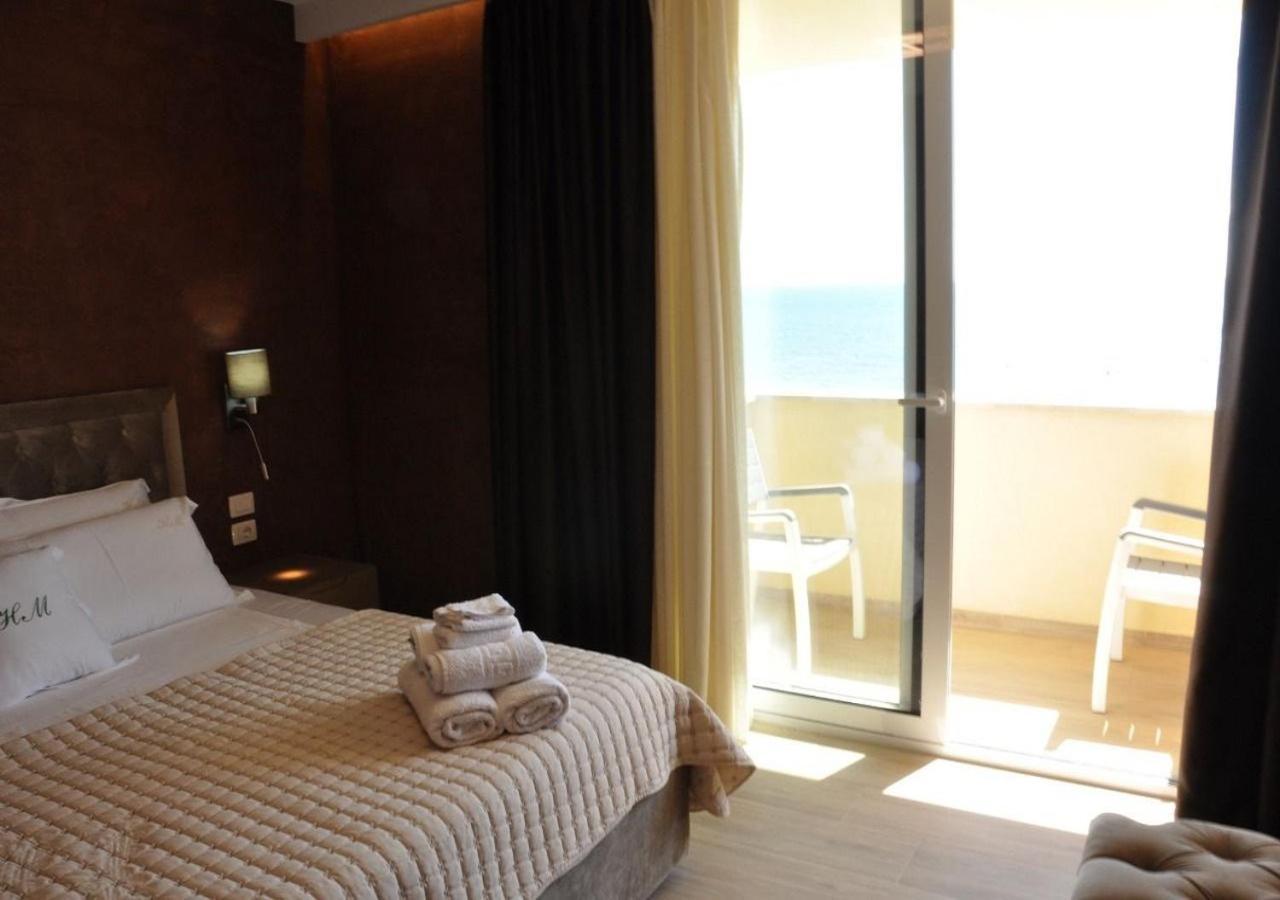 Hotel Maren دراس المظهر الخارجي الصورة