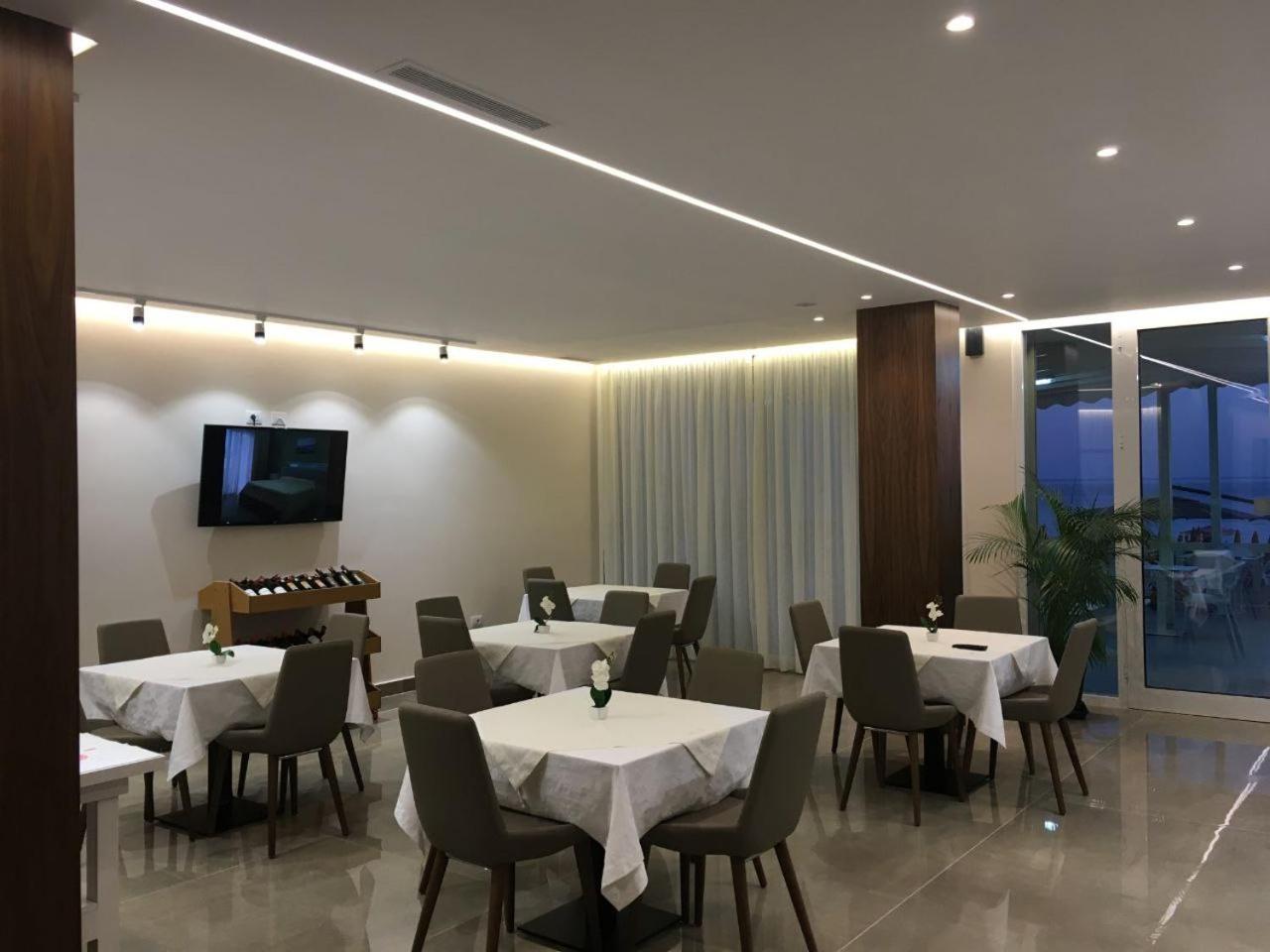 Hotel Maren دراس المظهر الخارجي الصورة