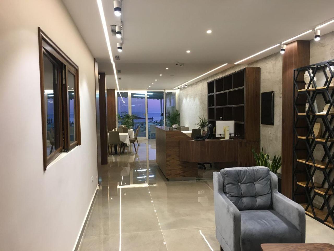 Hotel Maren دراس المظهر الخارجي الصورة