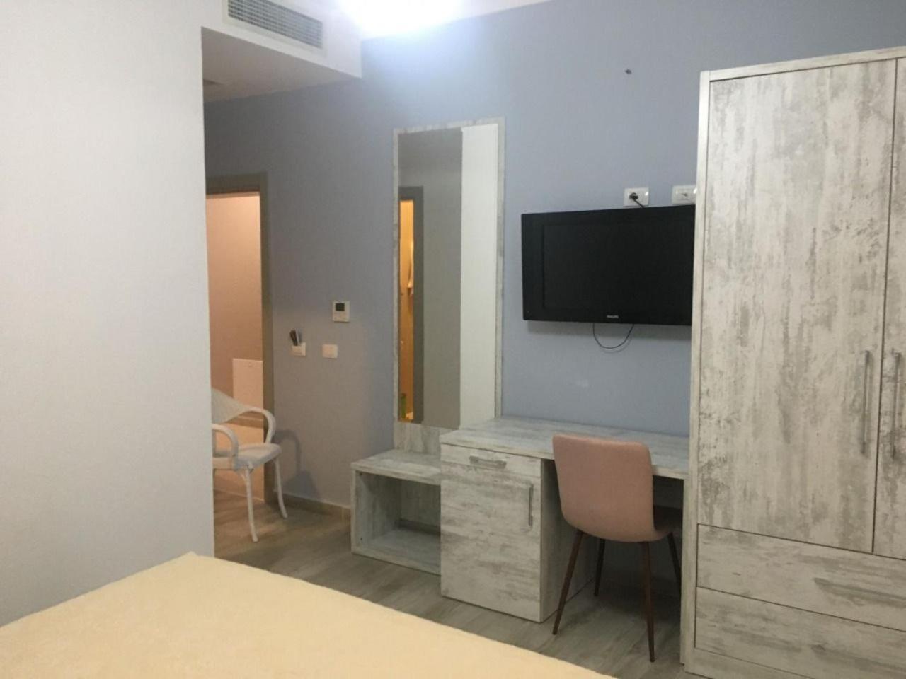 Hotel Maren دراس المظهر الخارجي الصورة